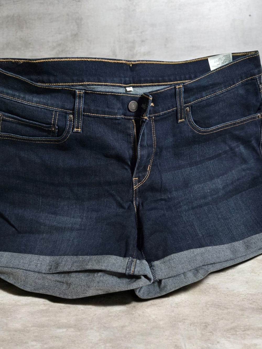 Levis Dark Wash Denim Women's Shorts Size 31